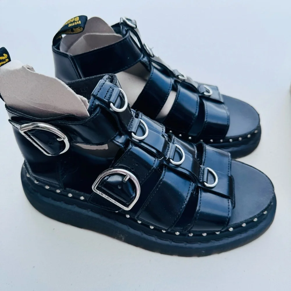Dr Martens | Mackeye Black Buttero leather strap sandals - Picture 4 of 13